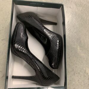 Elegant Black Ralph Lauren Stiletto Heels